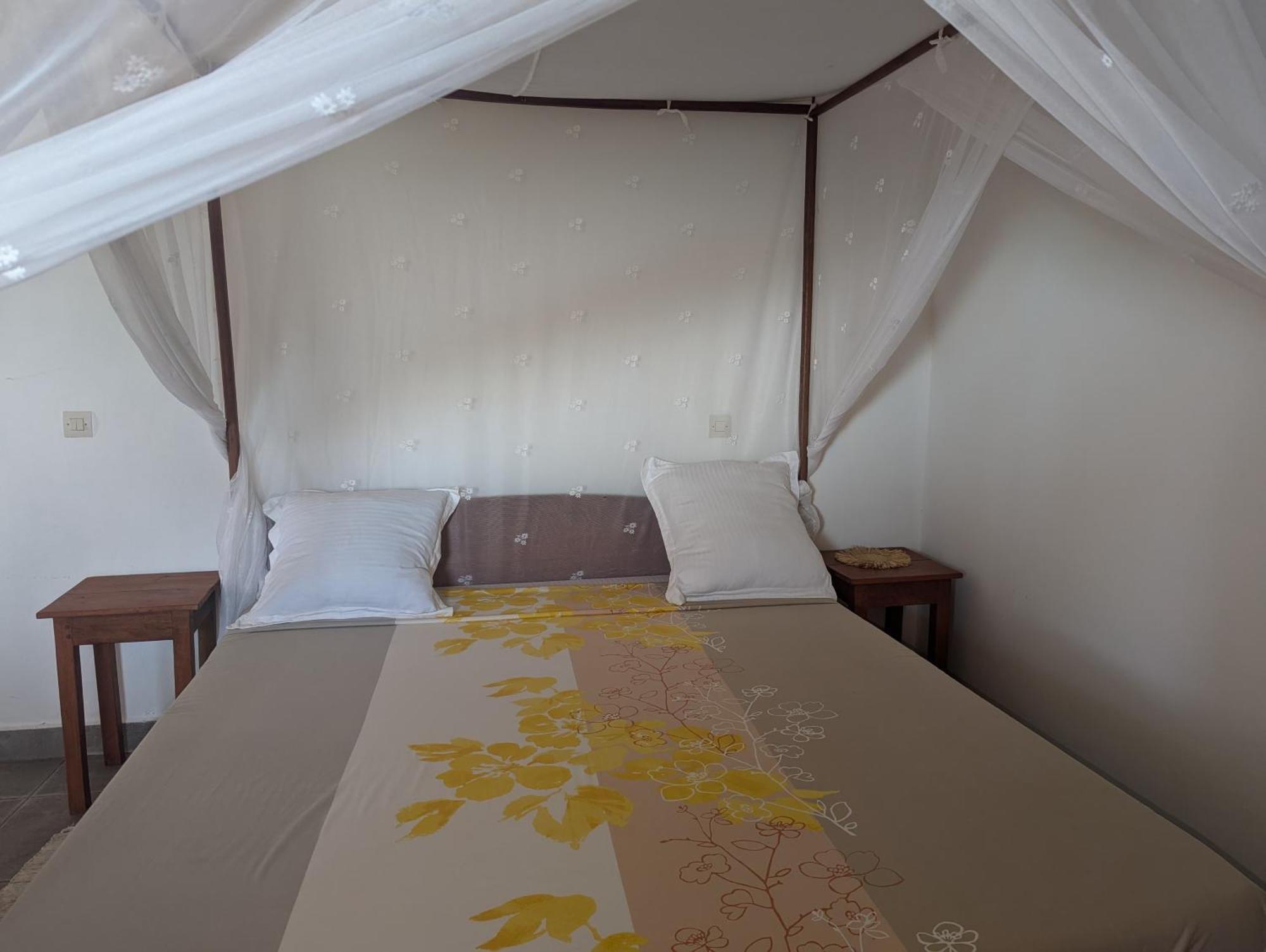 Les Paillottes De Babaomby Hotel Antsiranana 外观 照片